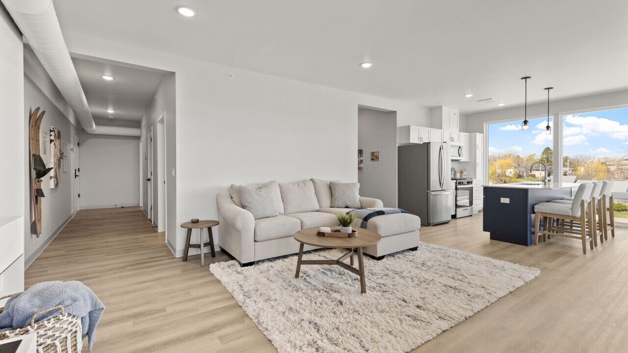 Photo of Livingroom in Lake City