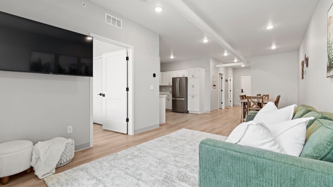 Photo of Livingroom in Lake City