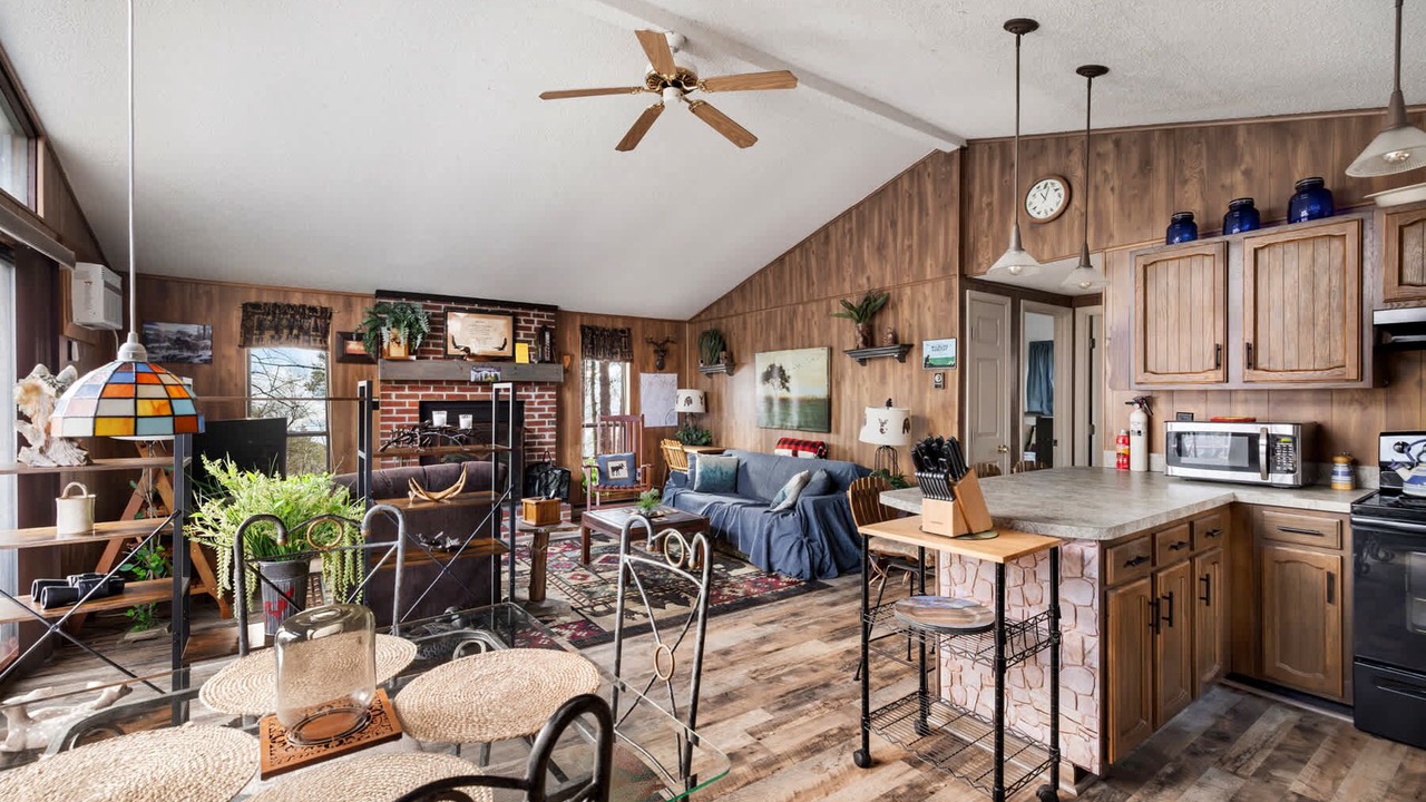 Photo of Livingroom in The Woods