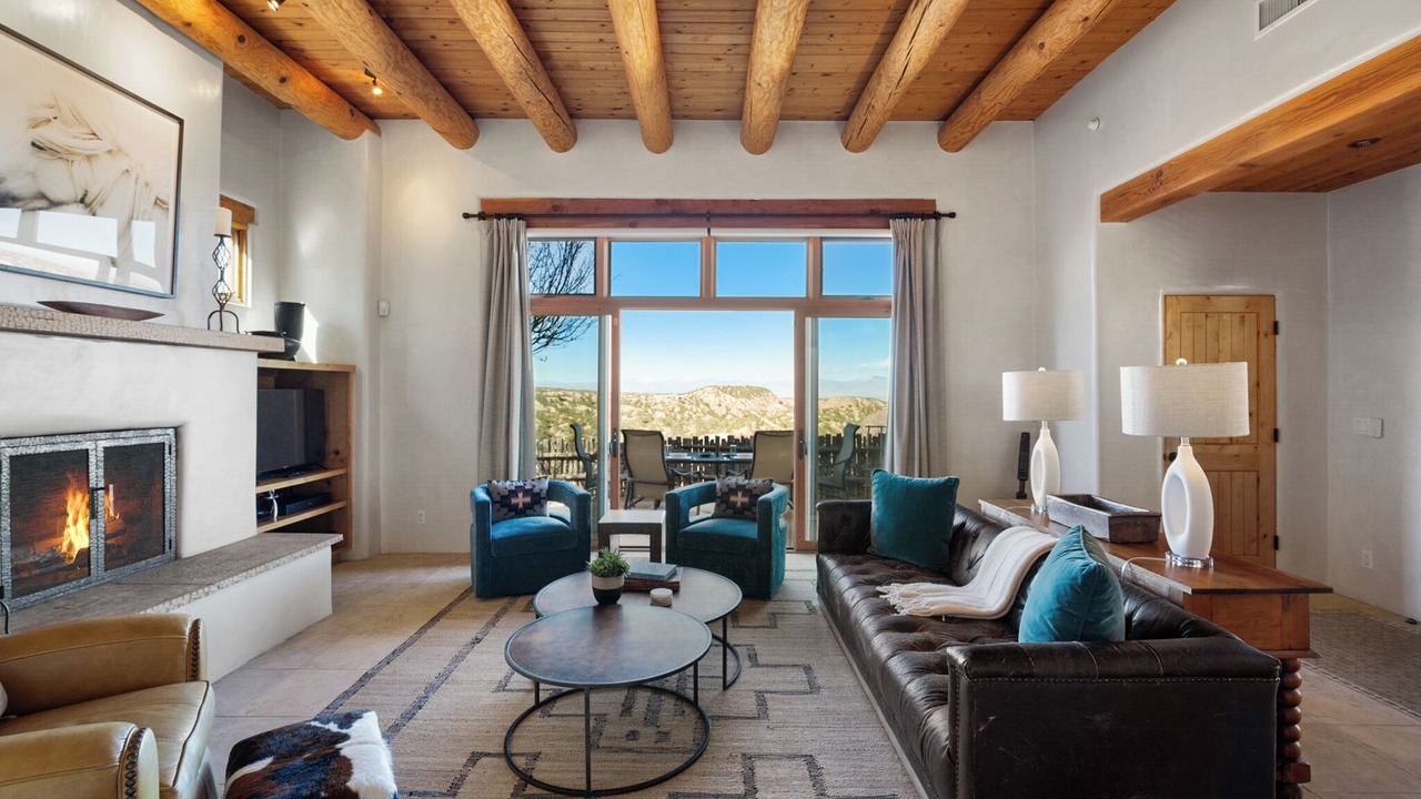 Photo of Livingroom in Tesuque