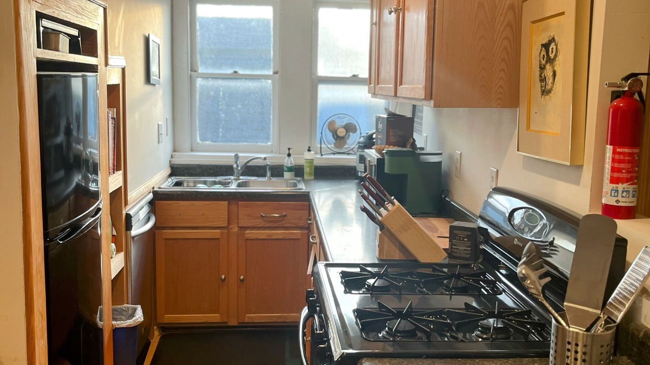 Photo of Kitchen in Summit - University