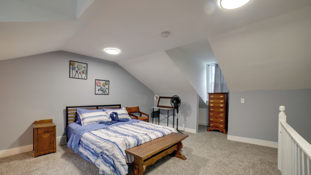 Photo of Bedroom in South Hills