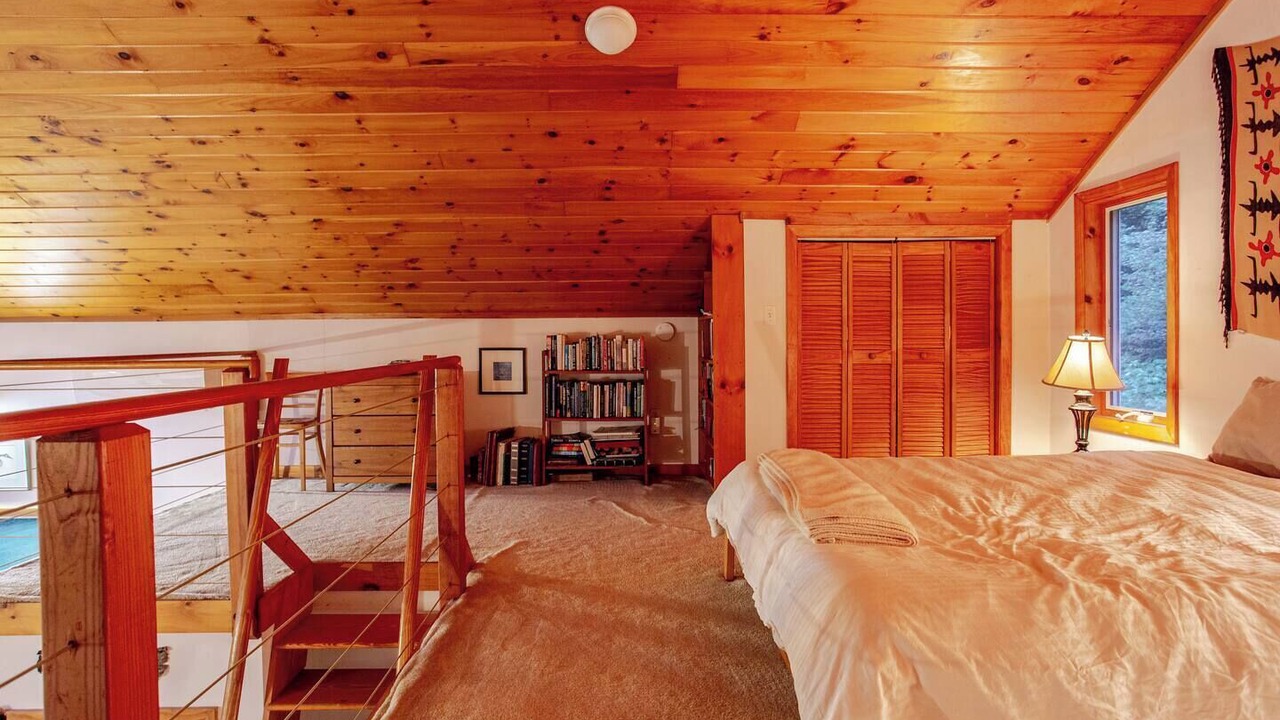 Photo of Bedroom in Hancock