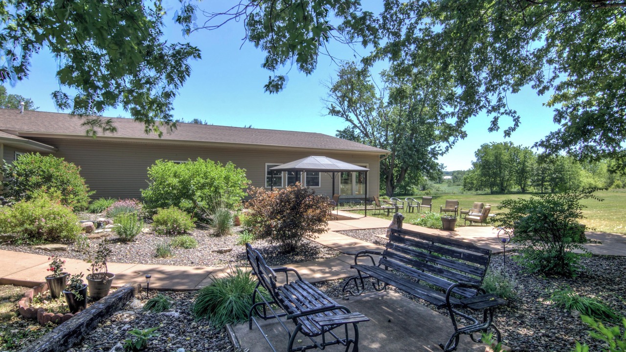 Photo of Patio Balcony in Osseo