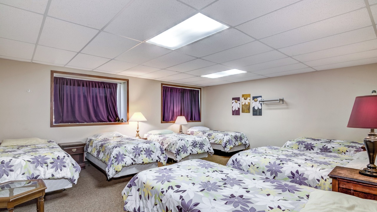 Photo of Bedroom in Osseo