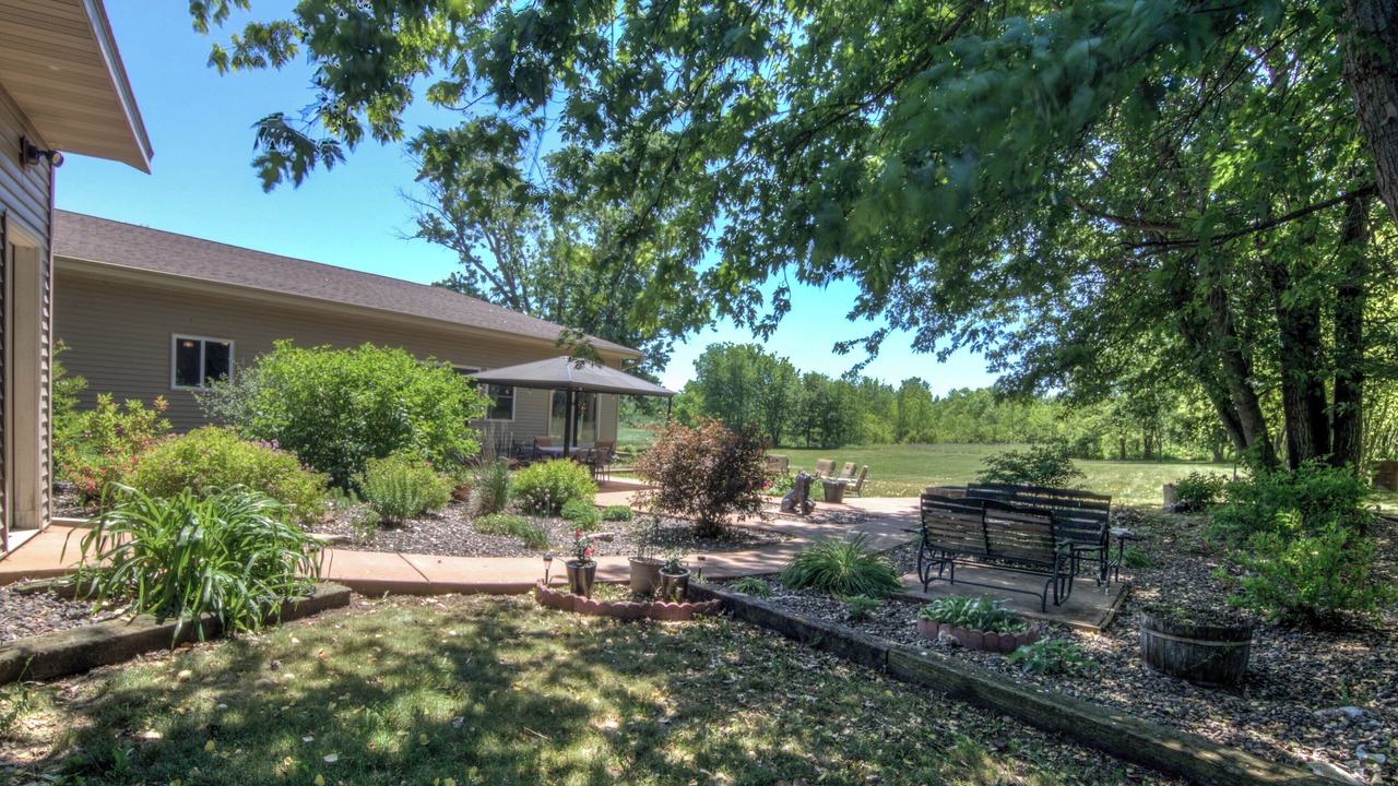 Photo of Patio Balcony in Osseo