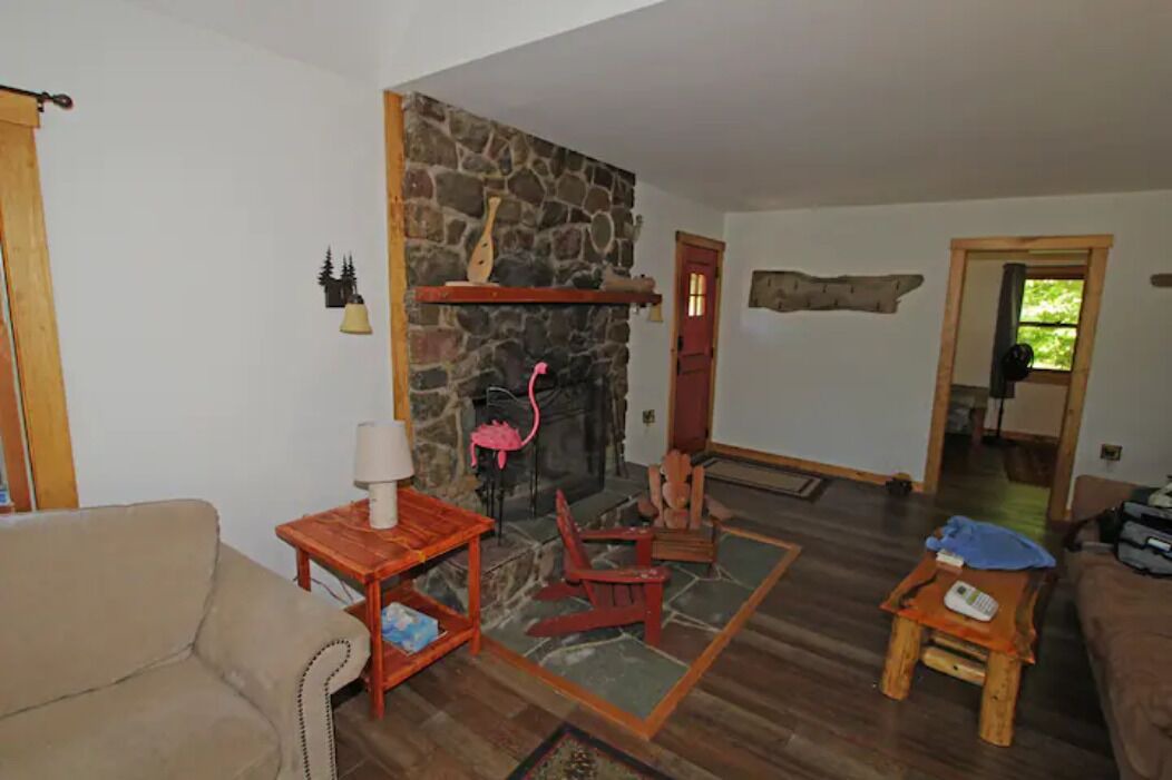 Photo of Livingroom in Elizabethtown