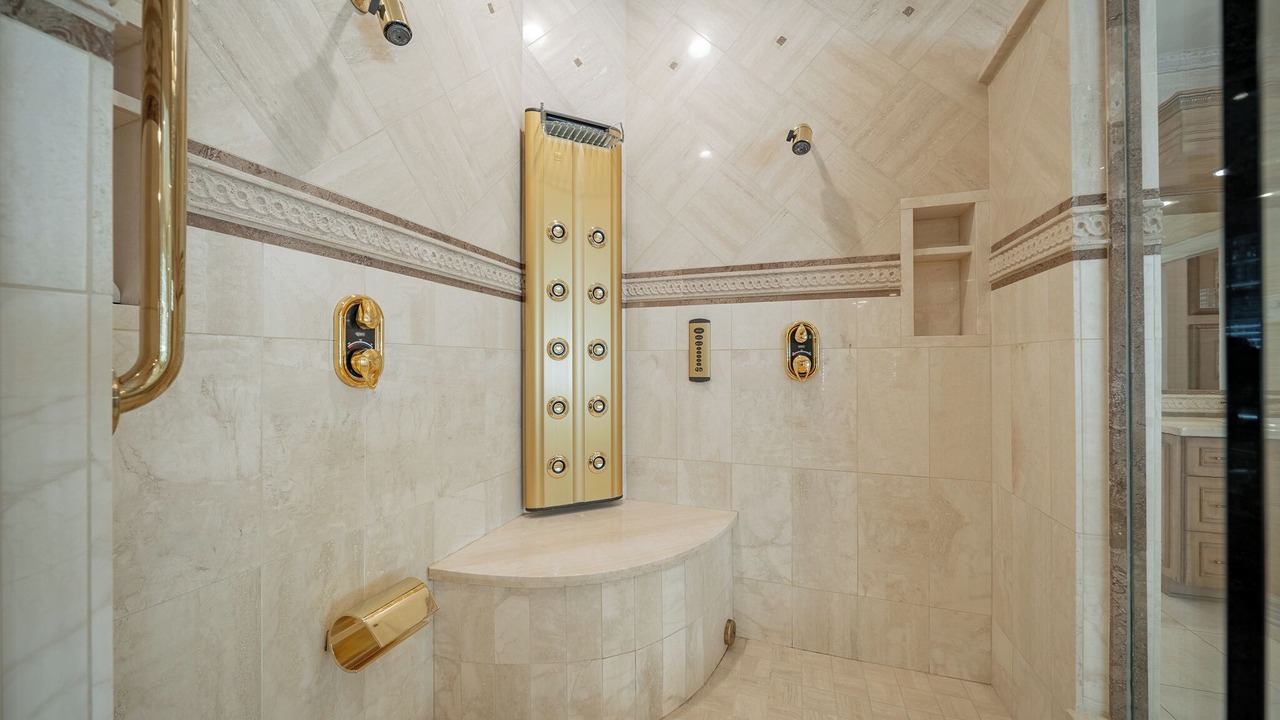 Photo of Bathroom in Kaukauna