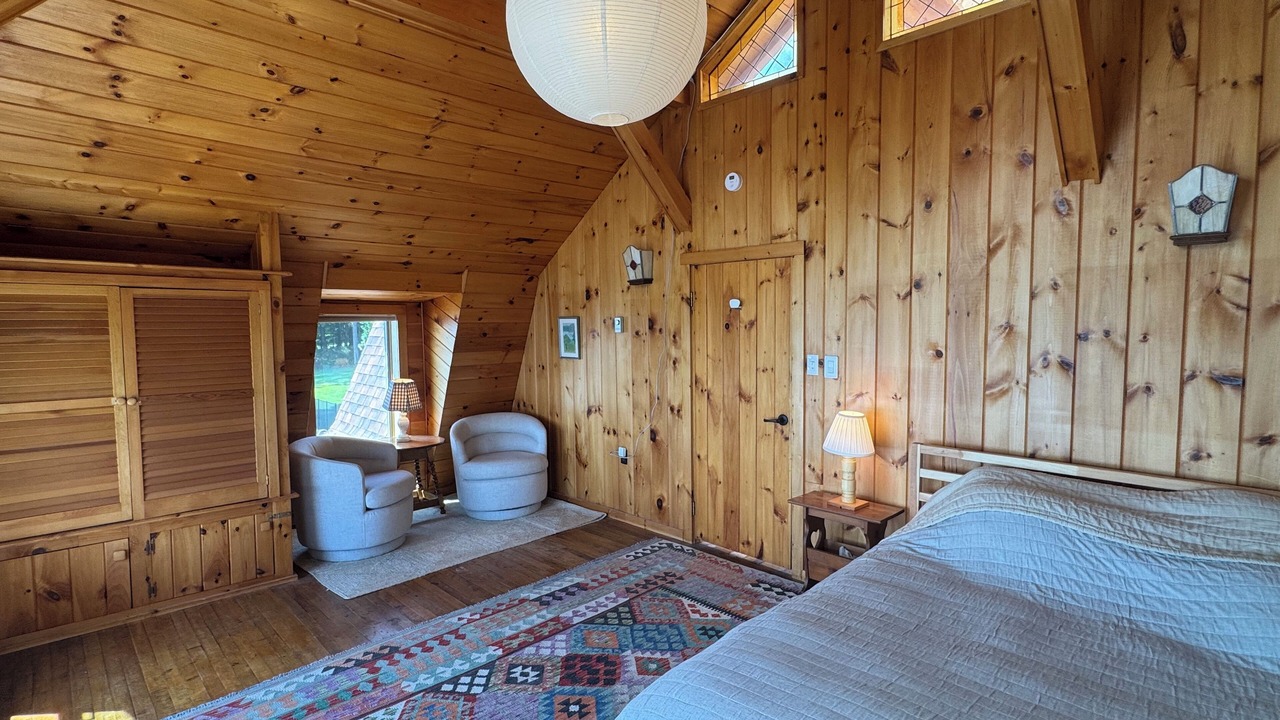 Photo of Bedroom in Schuyler Falls
