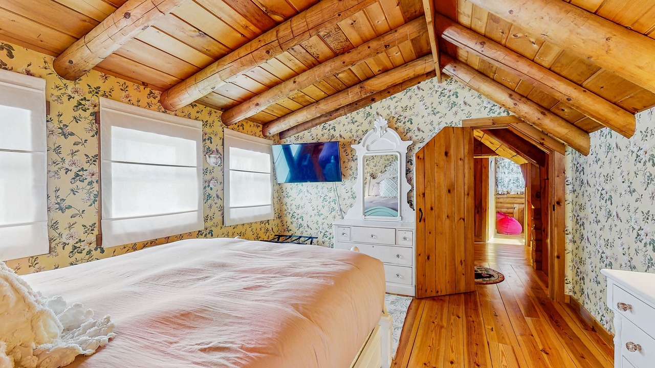 Photo of Bedroom in Bethel
