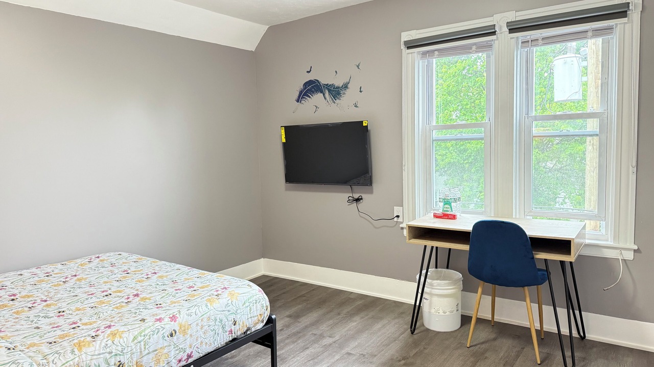 Photo of Bedroom in Forest Grove