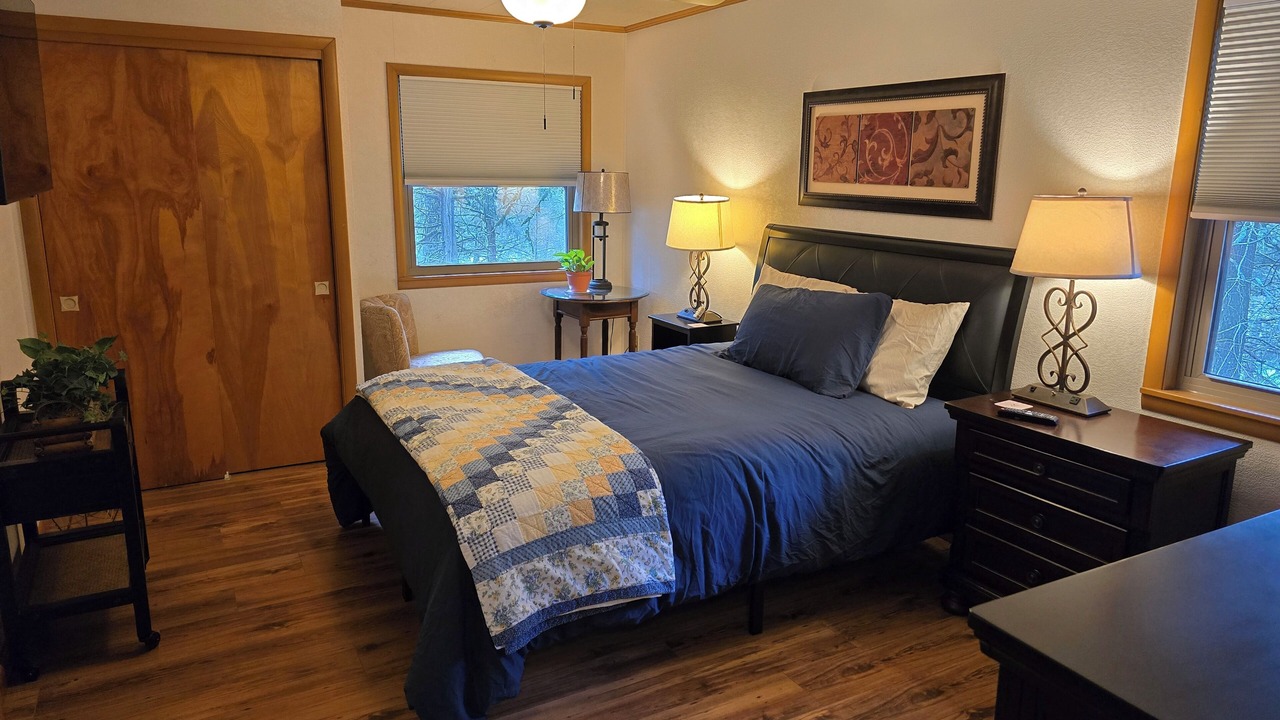 Photo of Bedroom in Mount Ida