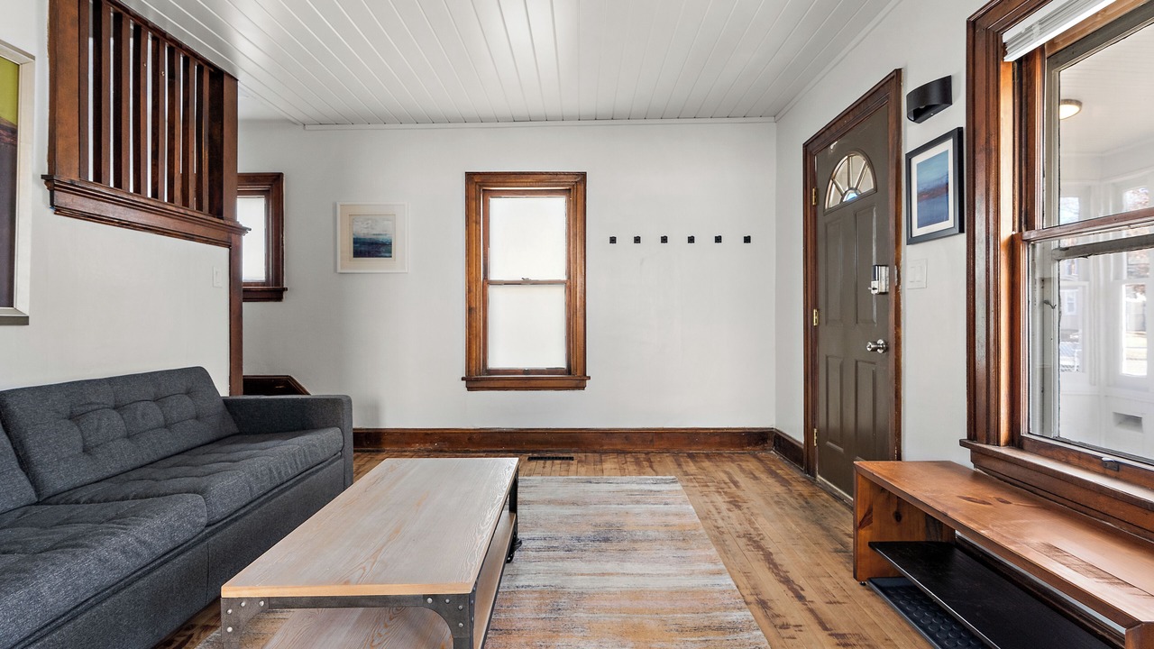 Photo of Livingroom in Audubon Park