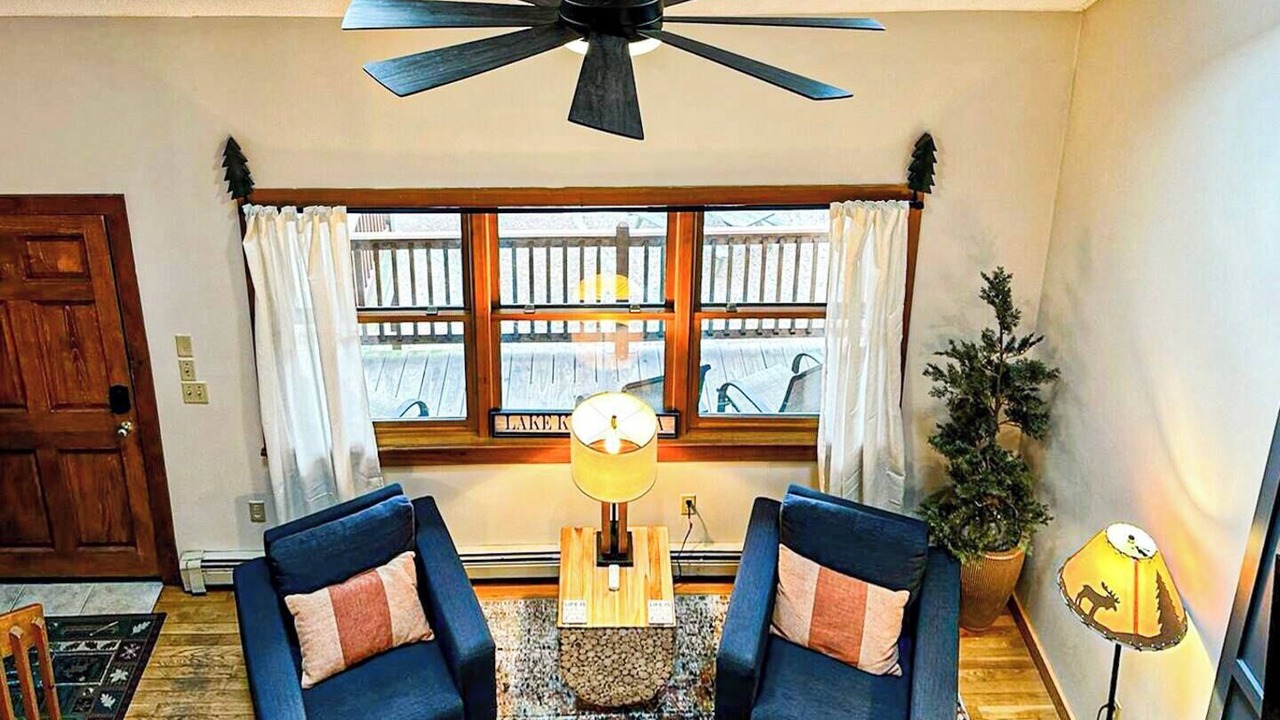 Photo of Livingroom in Moultonborough