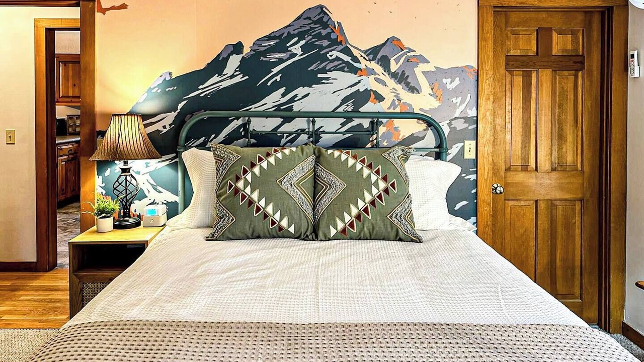 Photo of Bedroom in Moultonborough