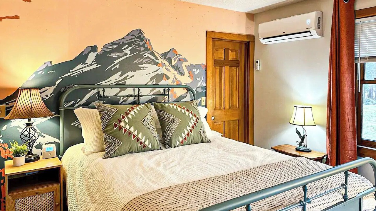 Photo of Bedroom in Moultonborough