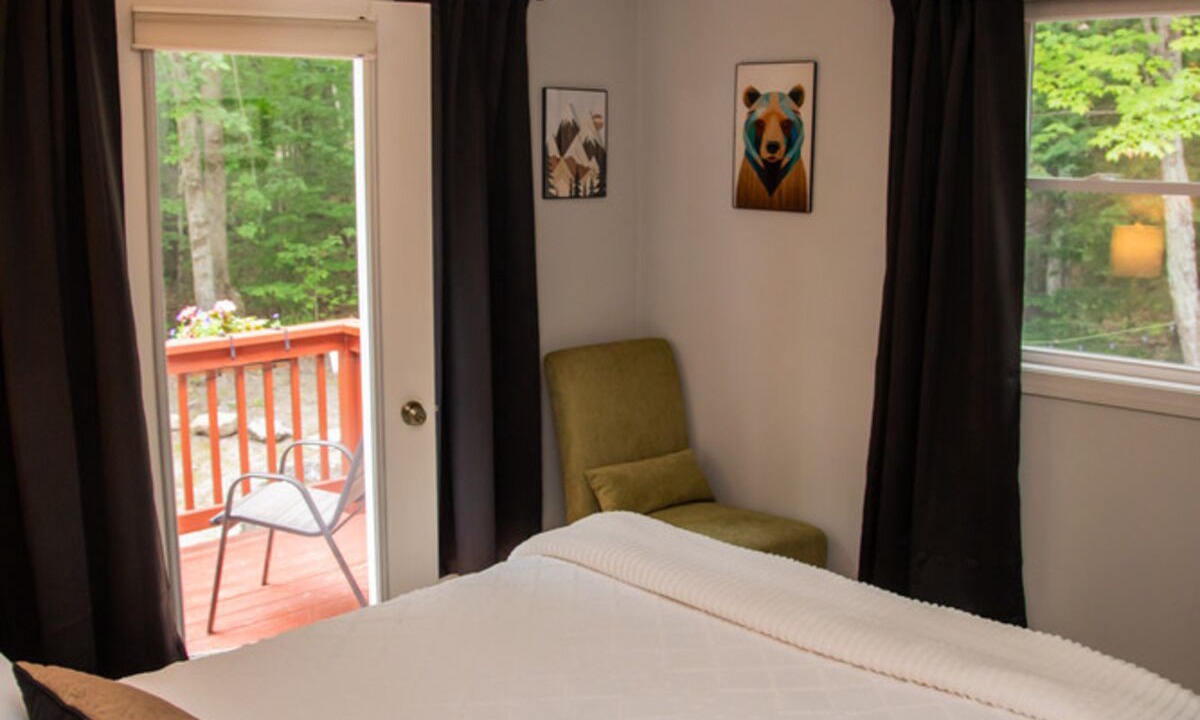 Photo of Bedroom in Moultonborough