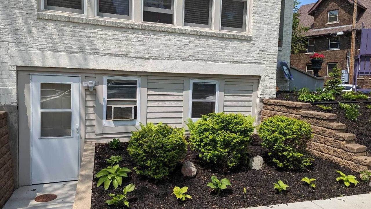 Photo of Outdoor in Uptown