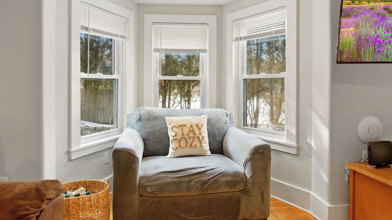 Photo of Livingroom in Colrain