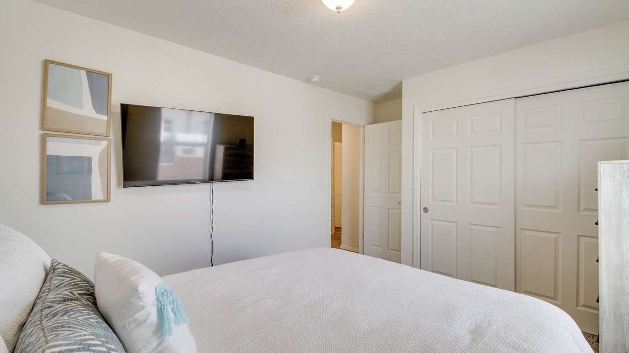 Photo of Bedroom in North Valley