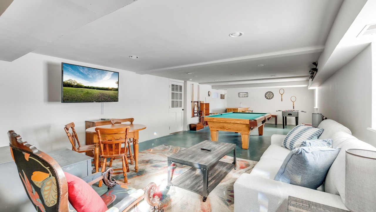 Photo of Livingroom in Lakeview