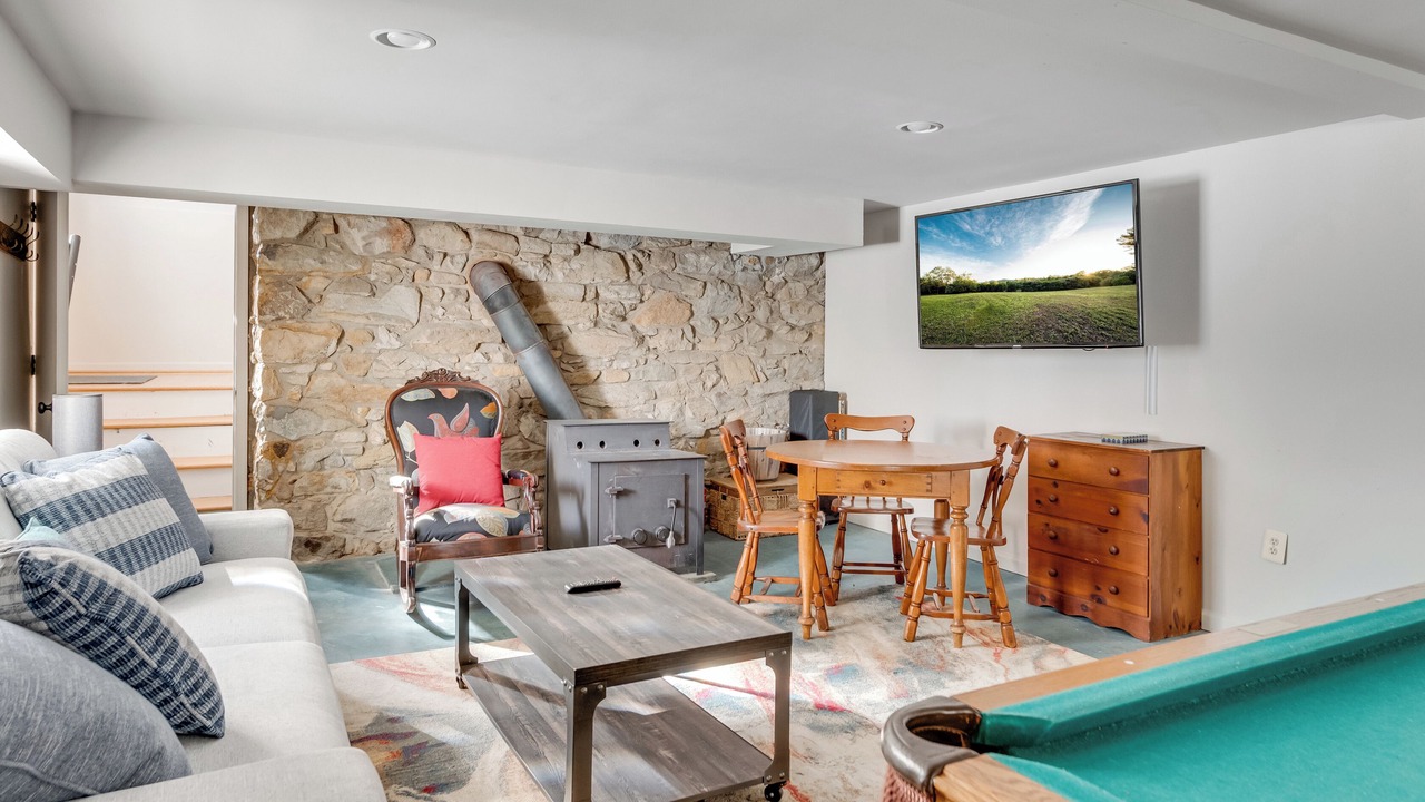 Photo of Livingroom in Lakeview