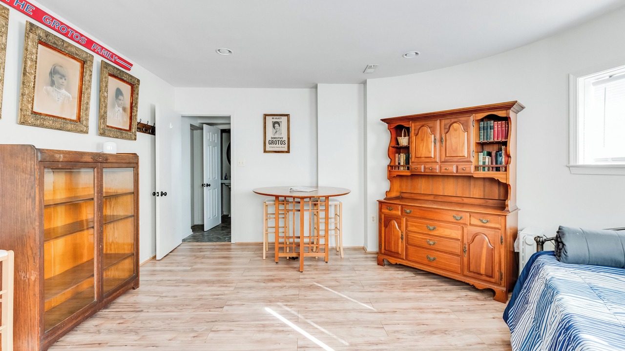 Photo of Bedroom in Lakeview