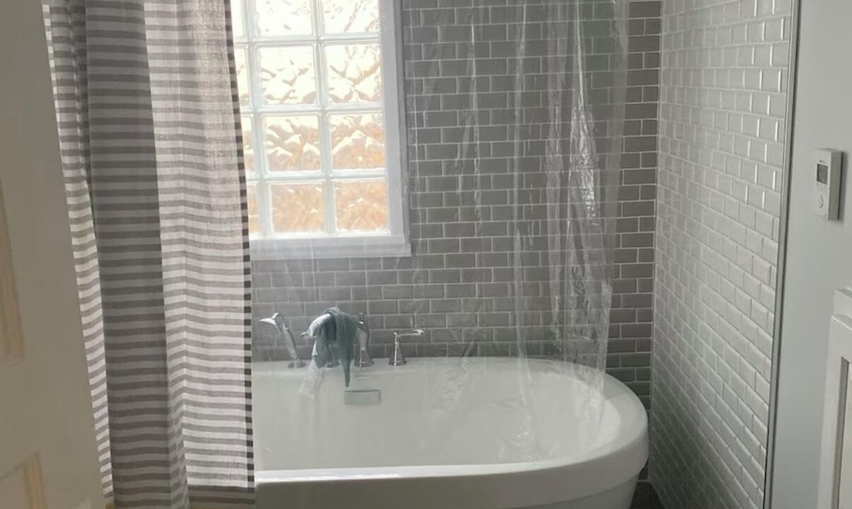 Photo of Bathroom in Corcoran