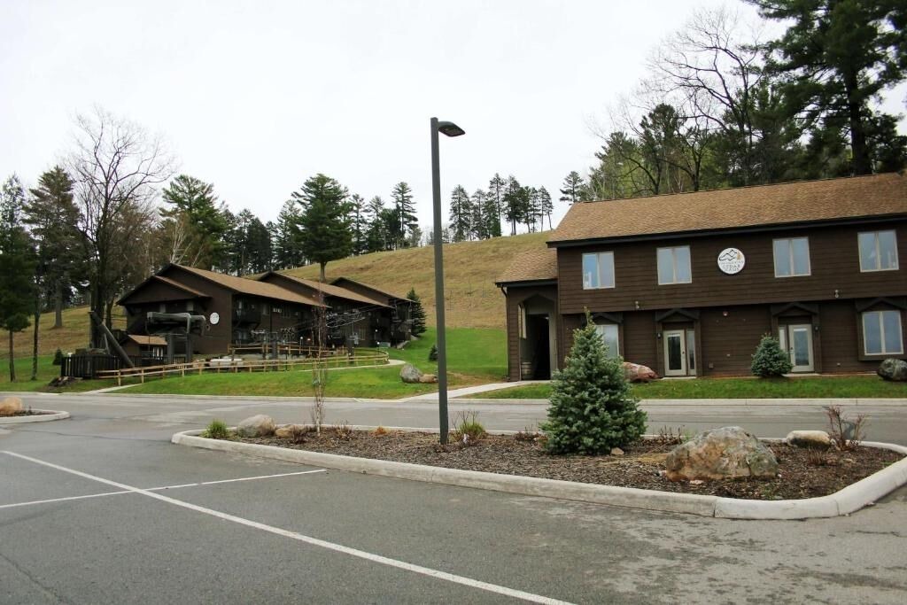 Photo of Outdoor in Iron Mountain