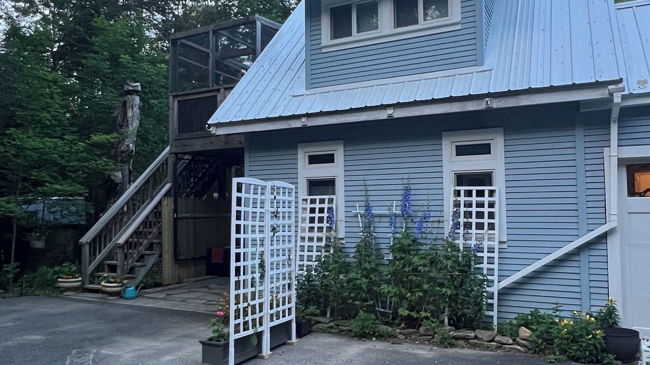 Photo of Outdoor in Bloomingdale