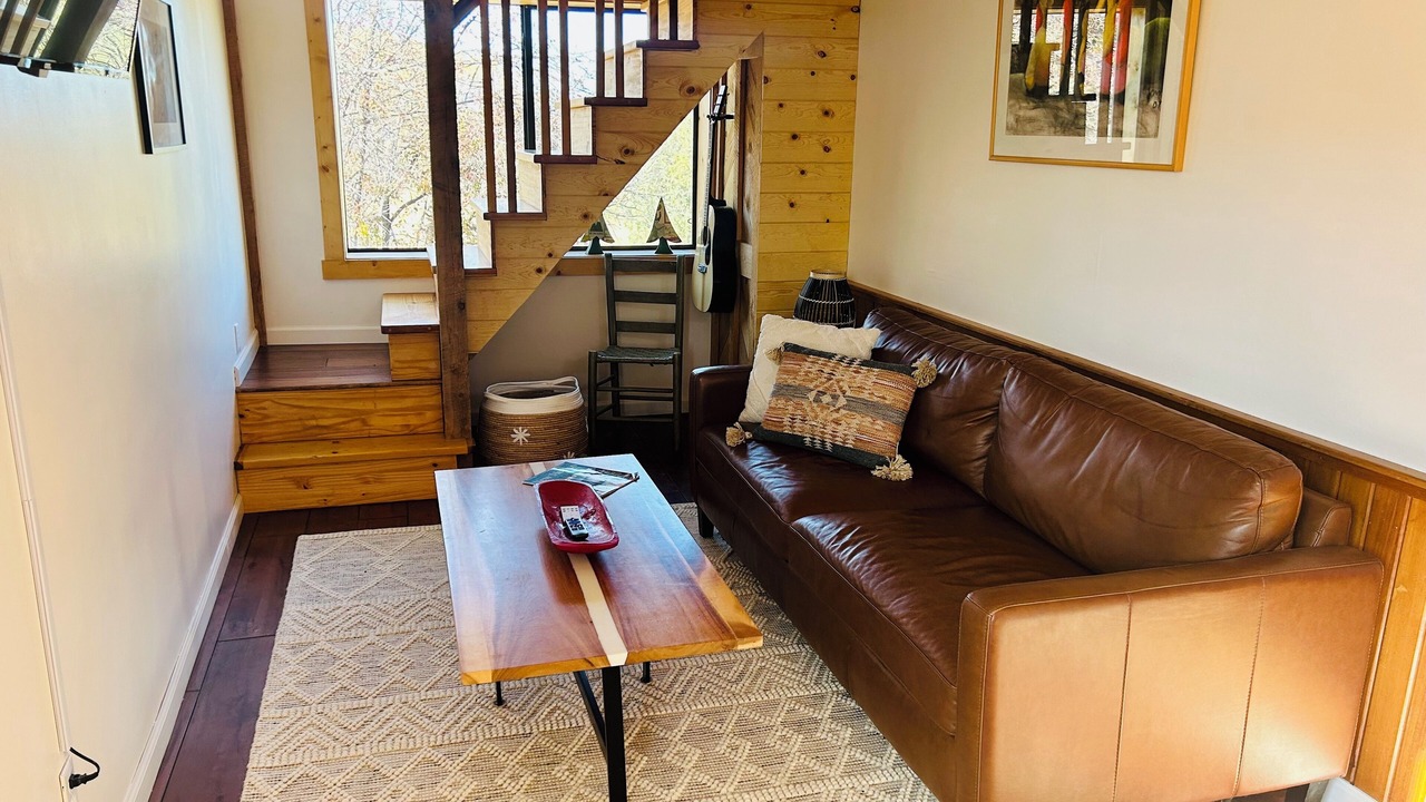 Photo of Livingroom in Valdez