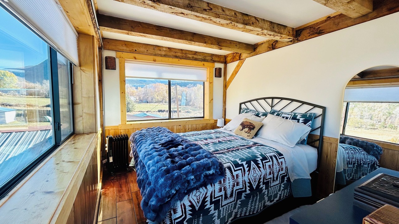 Photo of Bedroom in Valdez