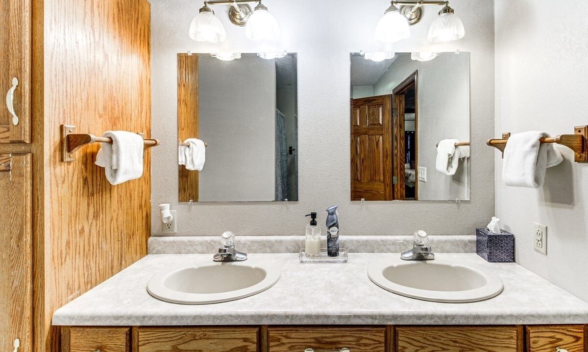 Photo of Bathroom in Onamia
