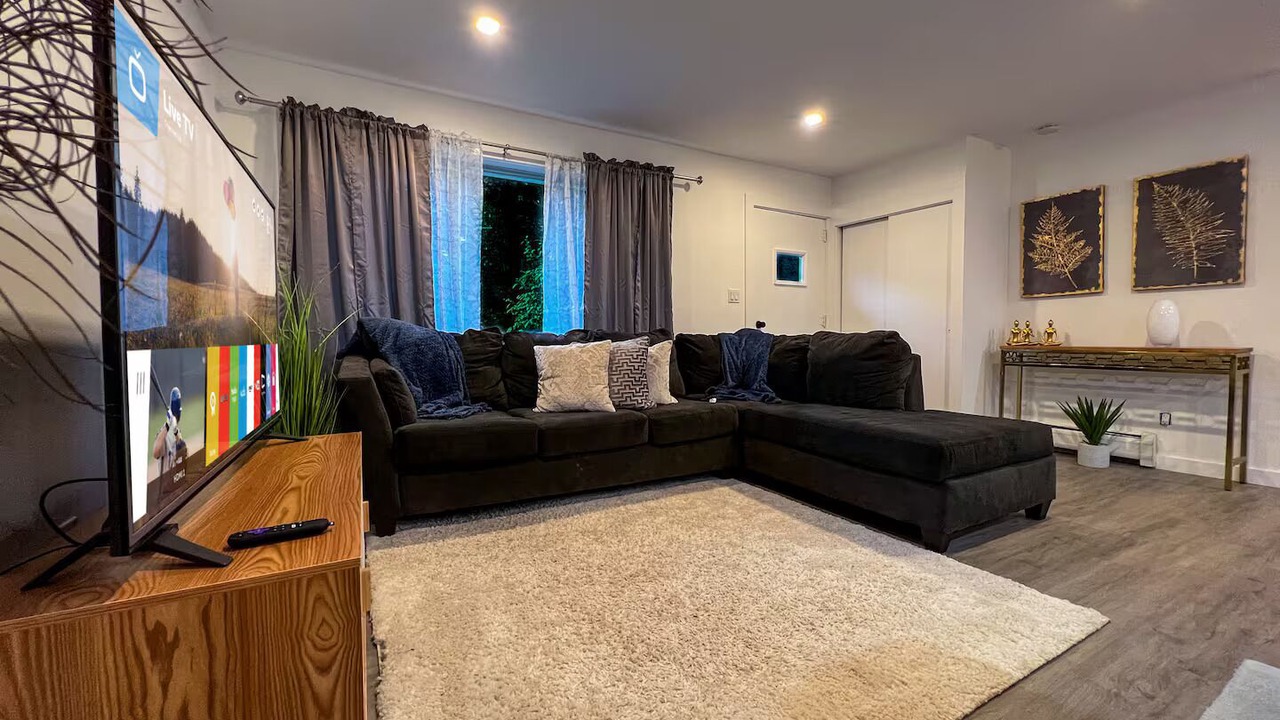 Photo of Livingroom in Lenox Dale