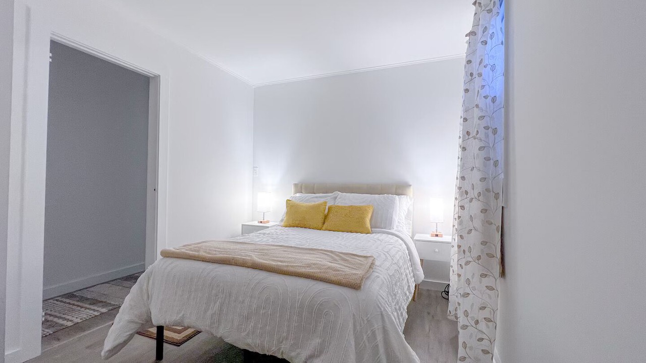 Photo of Bedroom in Lenox Dale