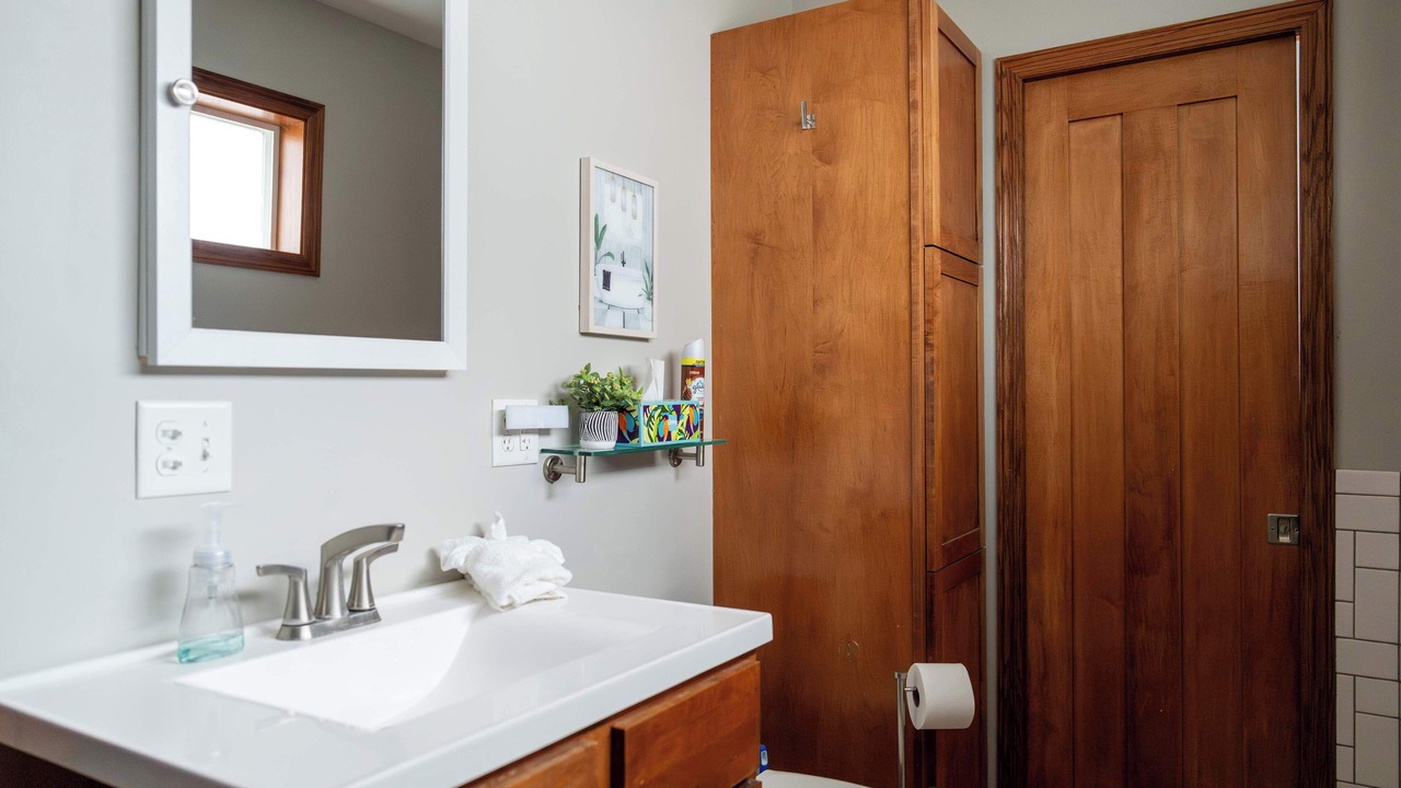 Photo of Bathroom in Midway