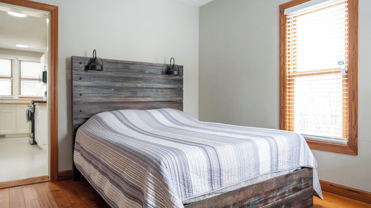 Photo of Bedroom in Midway