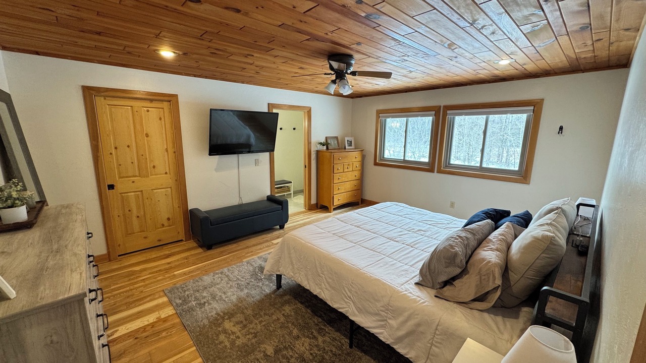 Photo of Bedroom in Shawano