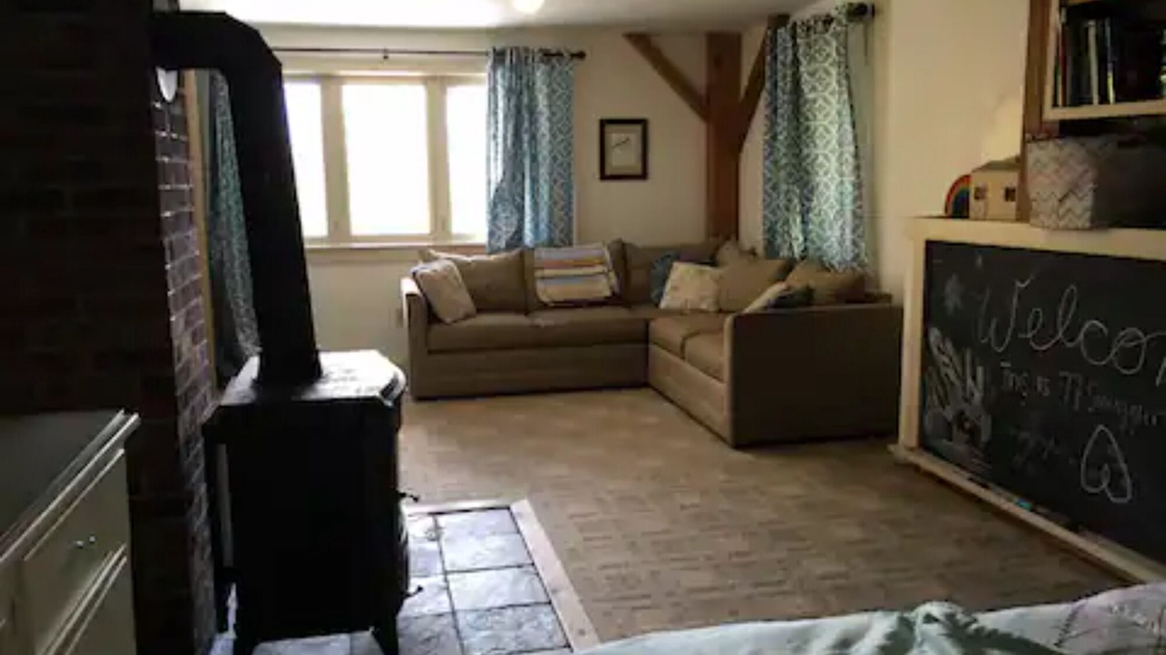Photo of Livingroom in Jeffersonville