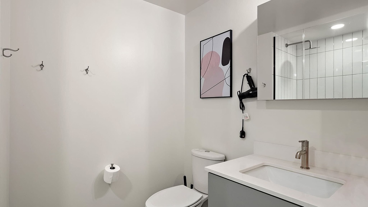 Photo of Bathroom in Warehouse District