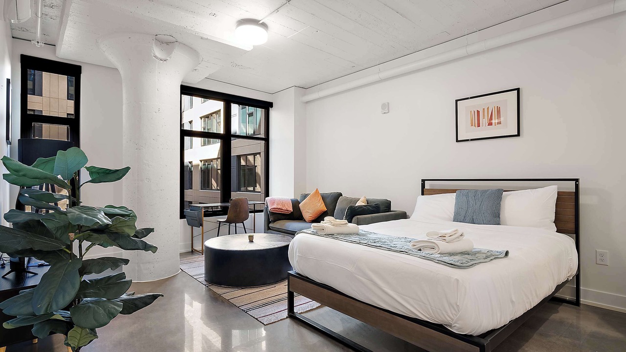 Photo of Bedroom in Warehouse District