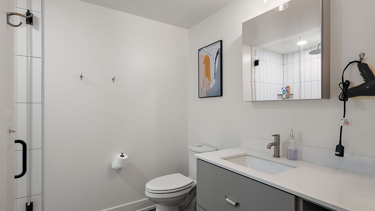 Photo of Bathroom in Warehouse District