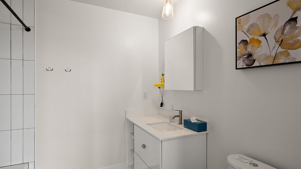 Photo of Bathroom in Warehouse District