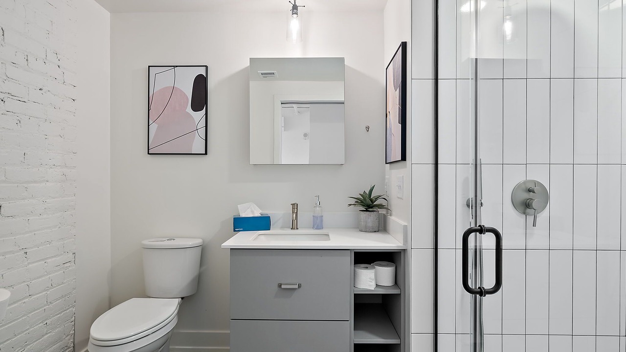 Photo of Bathroom in Warehouse District