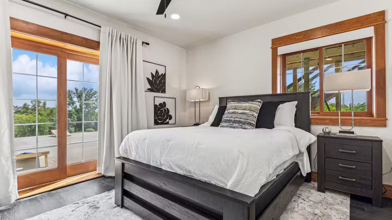 Photo of Bedroom in Waseca County