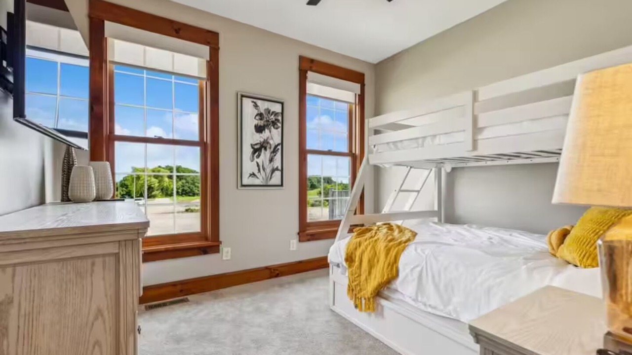 Photo of Bedroom in Waseca County