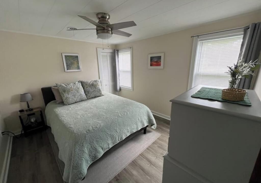 Photo of Bedroom in Malletts Bay