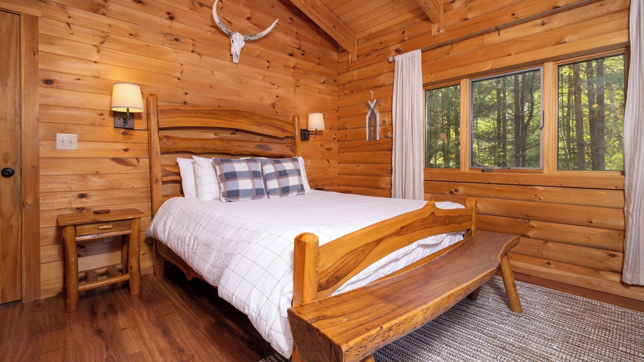 Photo of Bedroom in Schroon Lake