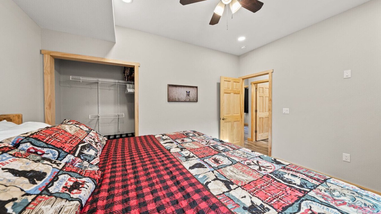 Photo of Bedroom in Markville
