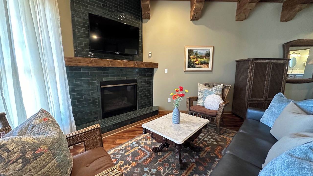 Photo of Livingroom in Taos
